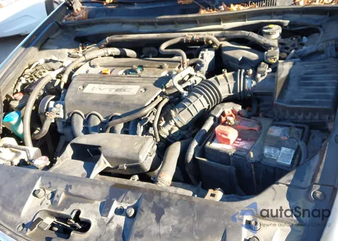 2008 Honda Accord 2.4 Ex-L z USA, uszkodzony, nr VIN JHMCP268X8C077727